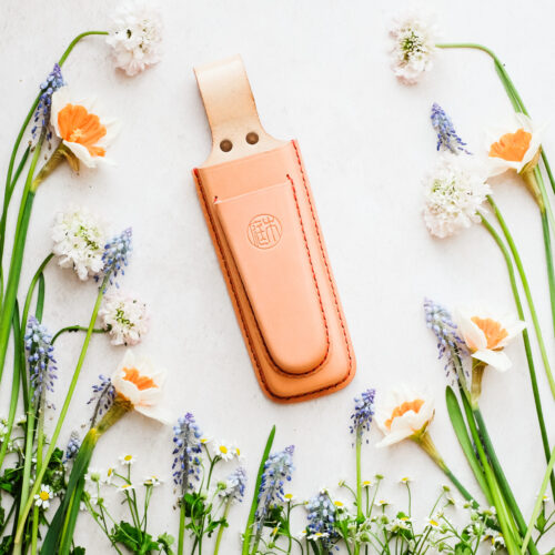 Niwaki Doppelholster Gartenschere Blumenschere Werkzeug Halter Lederprodukt Lederware Gartenwerkzeug