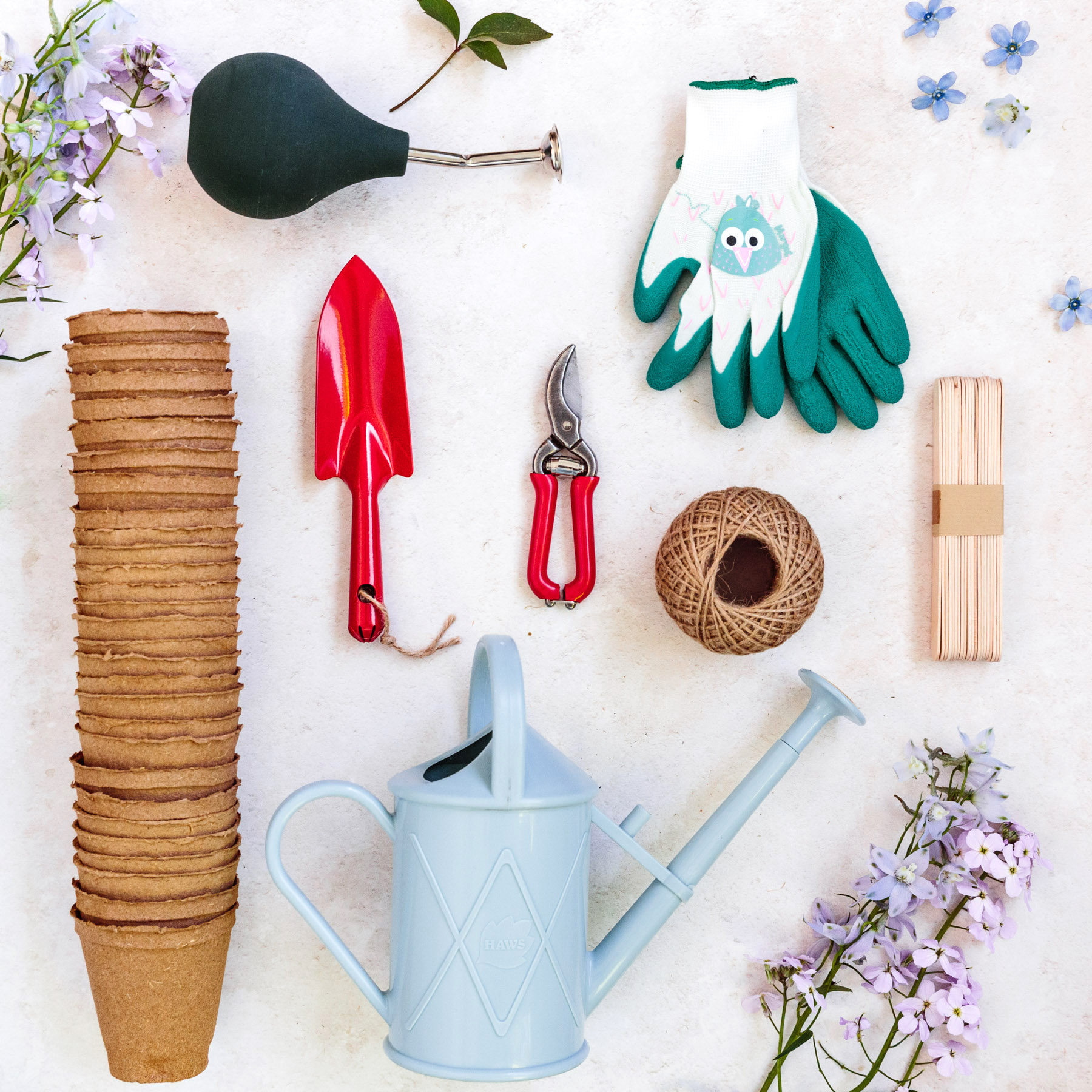 Garten Garden Essentials, Kinder-Gartenhandschuhe, Pflanzetiketten, Kinder-Gartenschere, Kinderschaufel, Gummiballbrause, Anzuchttöpfe, Kindergießkanne, Jutegarn